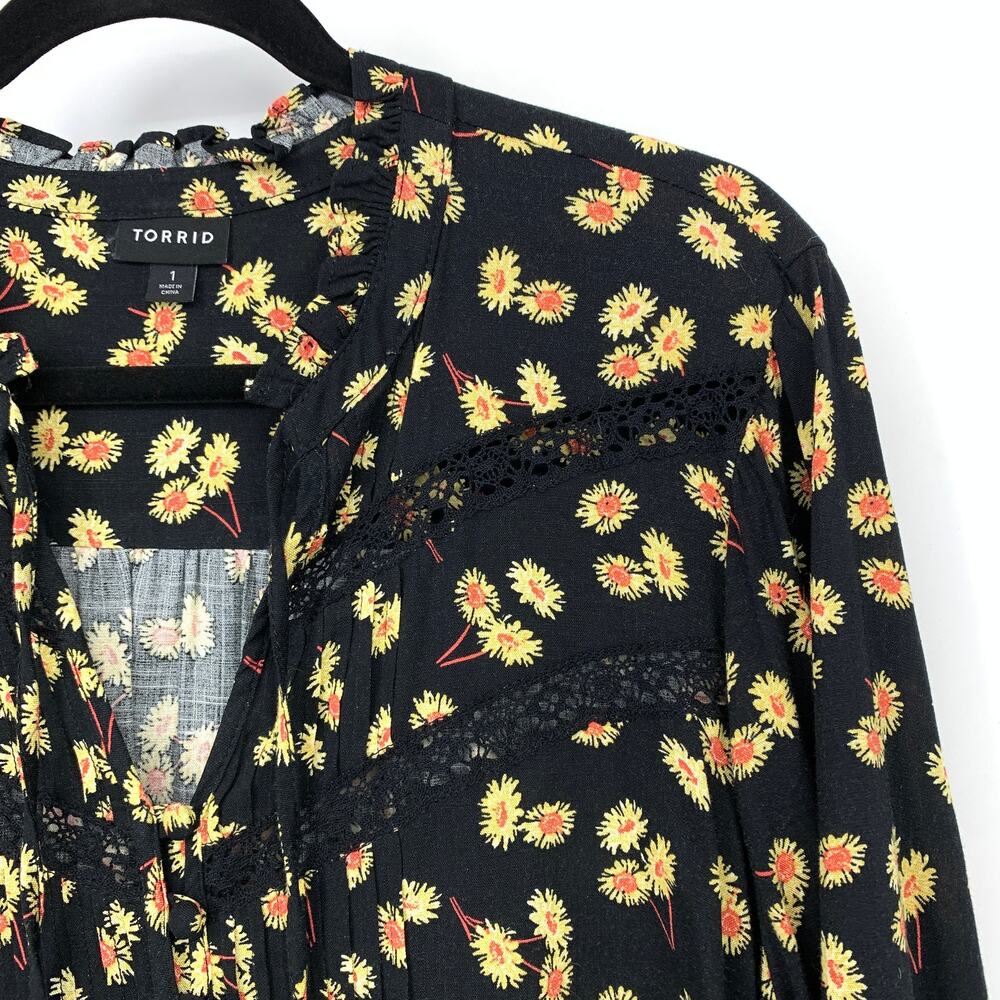 Torrid Popover Blouse Womens Size 1X Long Sleeve Floral Print Black Yellow - Picture 3 of 6
